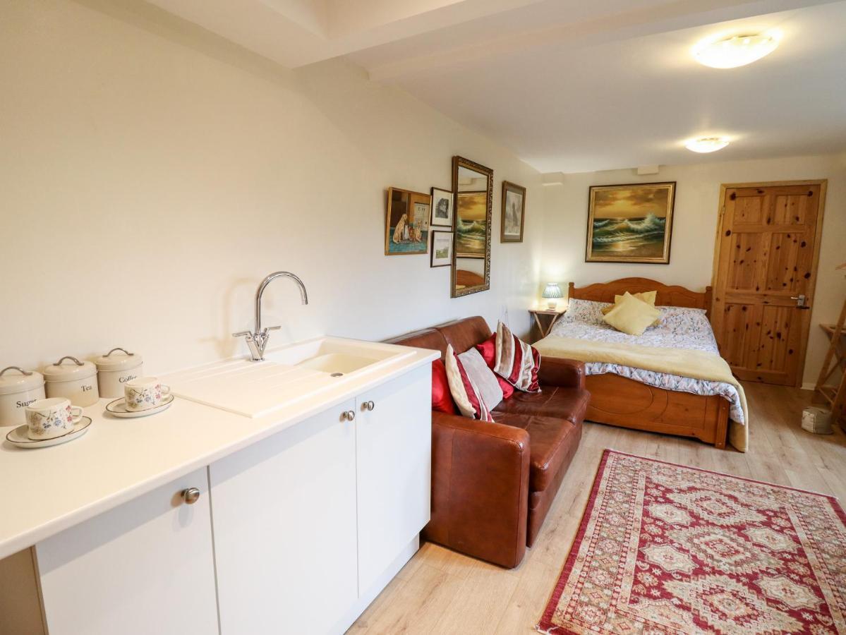 Westoe Hideaway Villa Llangollen Bagian luar foto