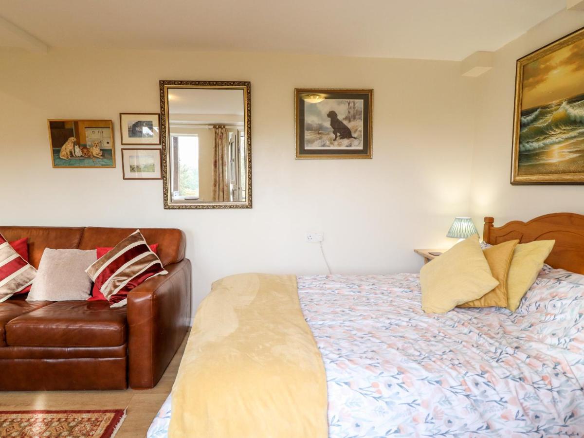 Westoe Hideaway Villa Llangollen Bagian luar foto