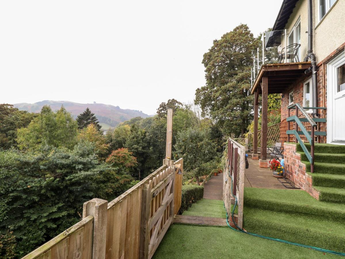 Westoe Hideaway Villa Llangollen Bagian luar foto